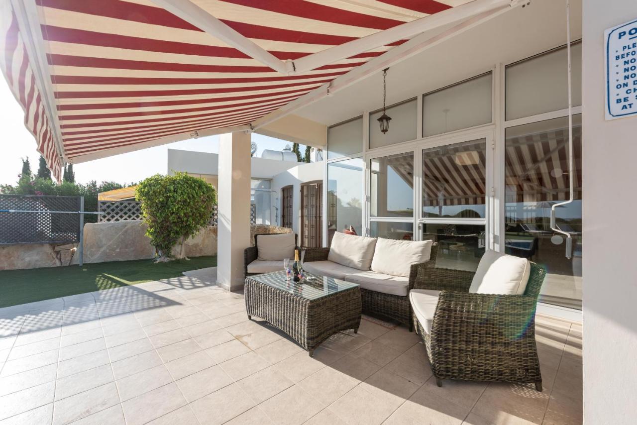 Villa Marina Sunrise By Ezoria Villas Coral Bay Exterior foto