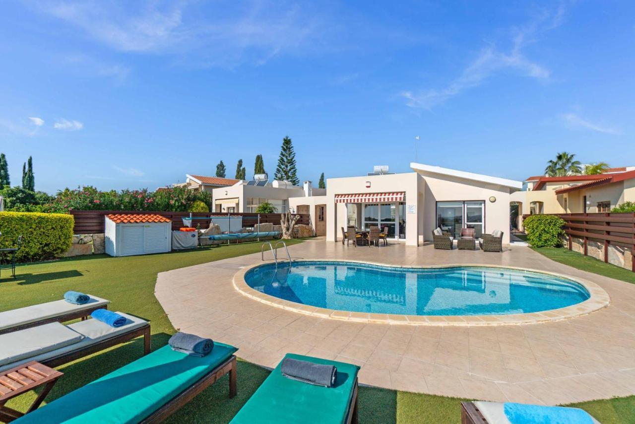 Villa Marina Sunrise By Ezoria Villas Coral Bay Exterior foto